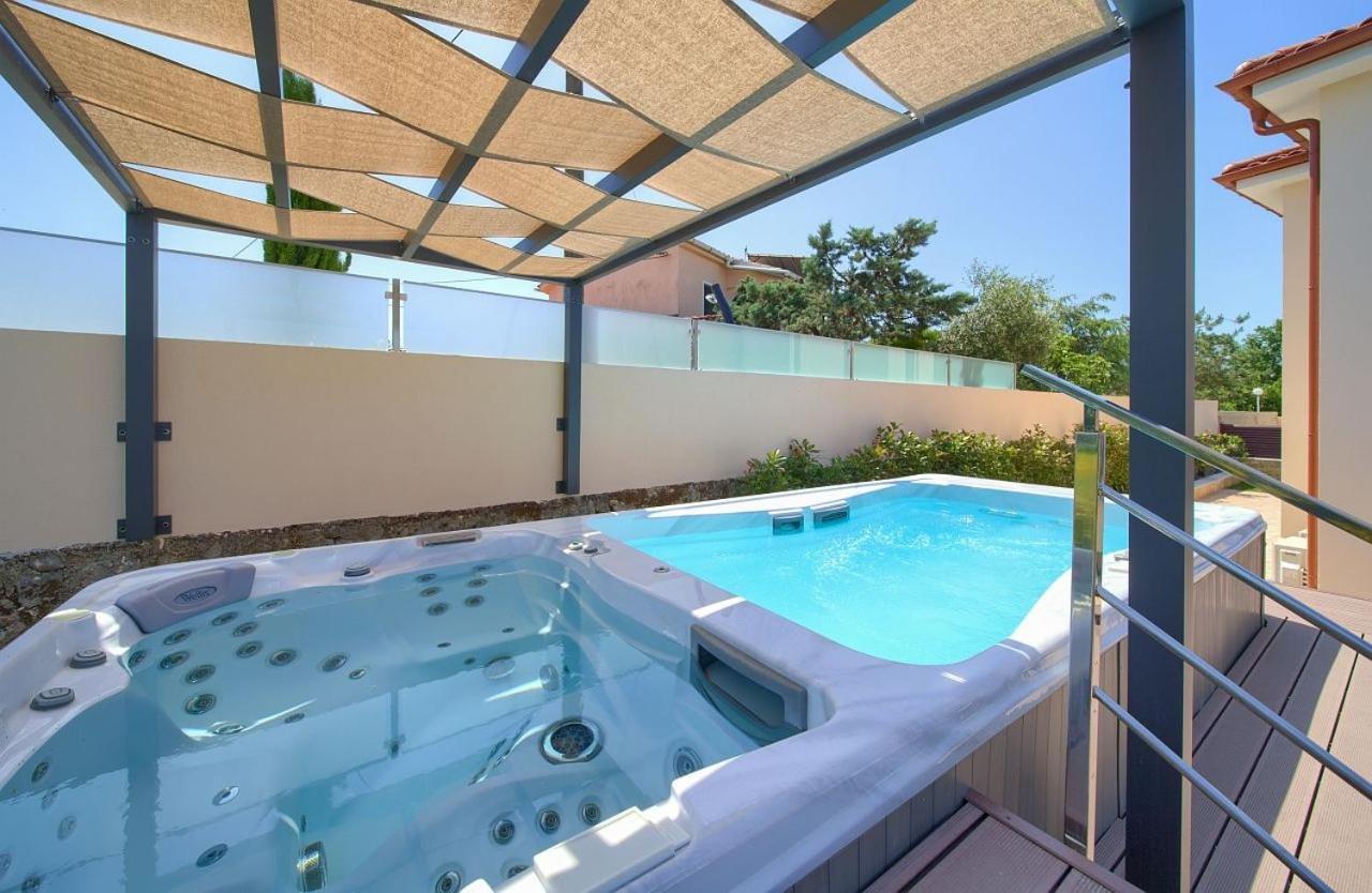 Holiday House Sea & Sun Residence Rasopasno Zewnętrze zdjęcie