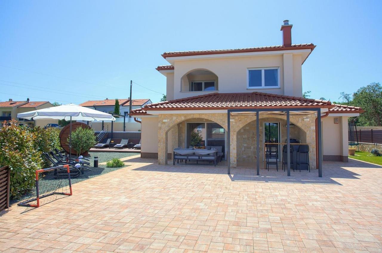 Holiday House Sea & Sun Residence Rasopasno Zewnętrze zdjęcie