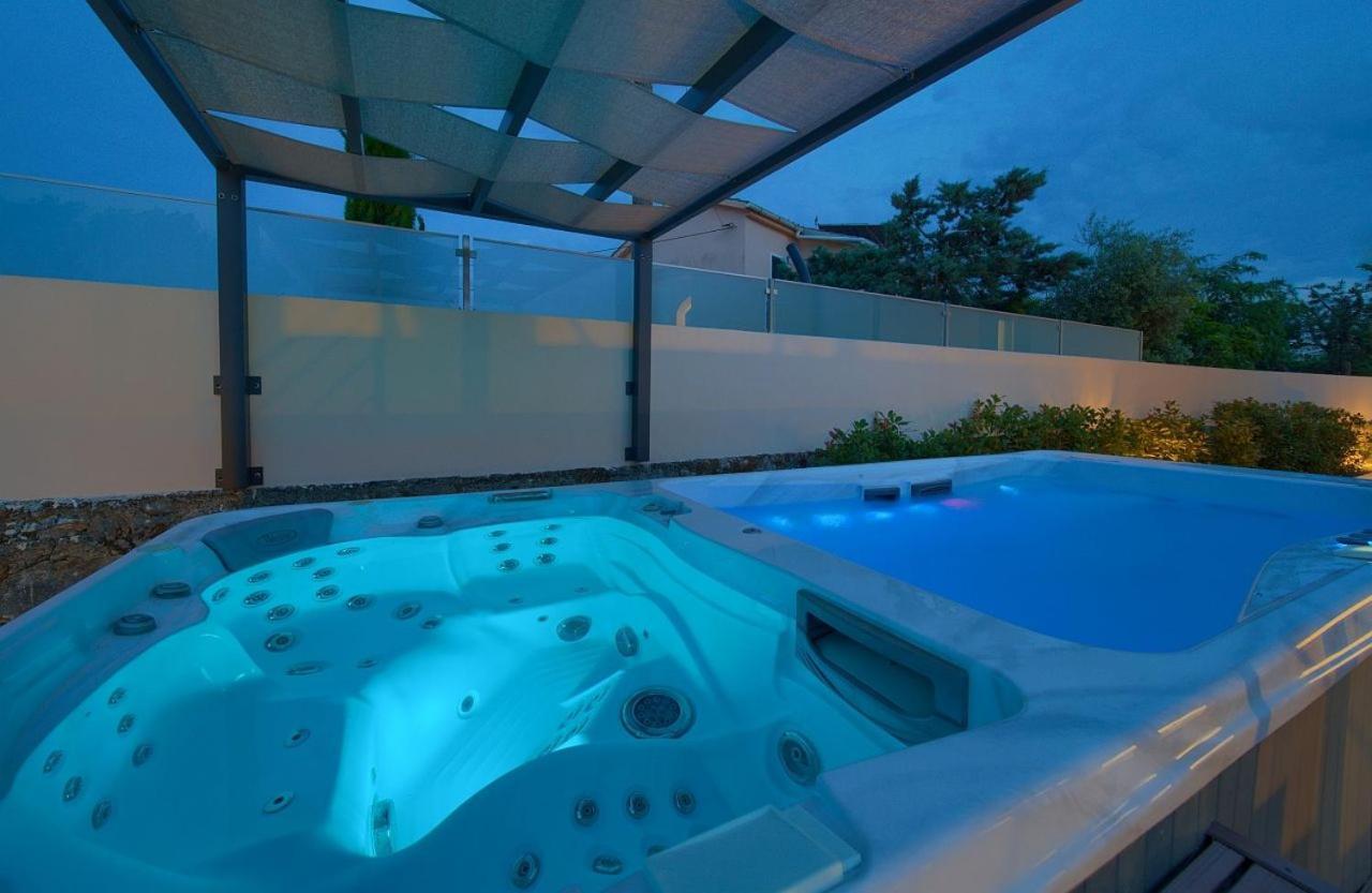 Holiday House Sea & Sun Residence Rasopasno Zewnętrze zdjęcie